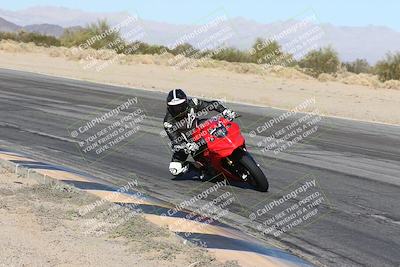 media/Dec-01-2025-Moto Forza (Mon) [[2daa91e15f]]/3-Beginner Group/Session 4 (Turn 10 Inside)/